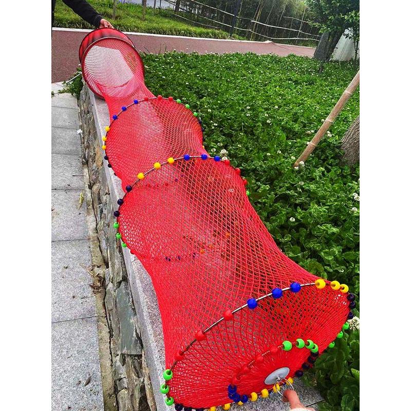 Red and thick, 40-and-a-half meters in diameter